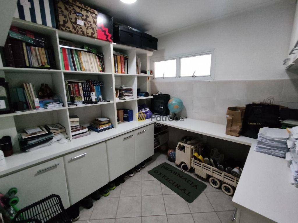 Casa de Condomínio à venda com 4 quartos, 531m² - Foto 41