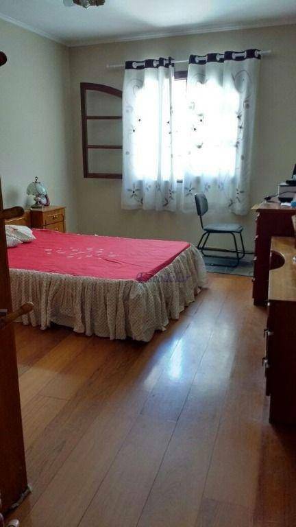 Sobrado à venda com 3 quartos, 200m² - Foto 20