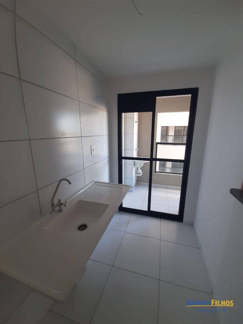 Apartamento para alugar com 2 quartos, 50m² - Foto 13