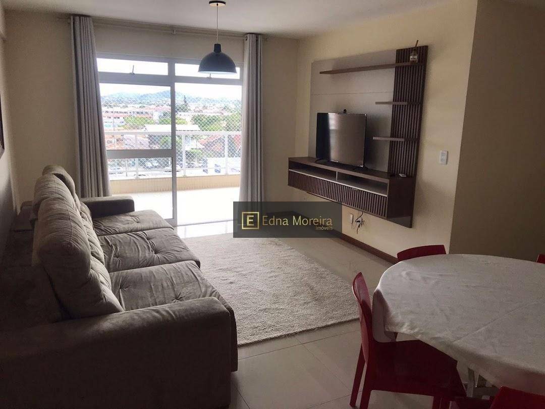 Apartamento à venda com 4 quartos, 216m² - Foto 4