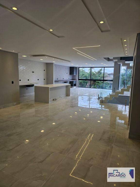 Sobrado à venda com 4 quartos, 320m² - Foto 10