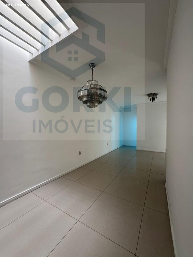 Casa à venda com 3 quartos, 105m² - Foto 12