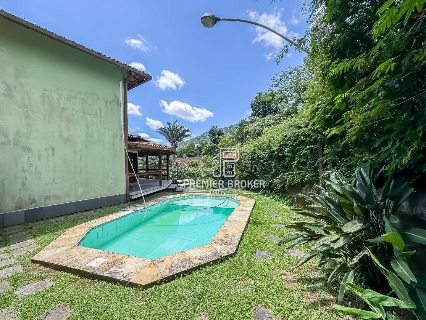 Casa de Condomínio à venda com 4 quartos, 312m² - Foto 28