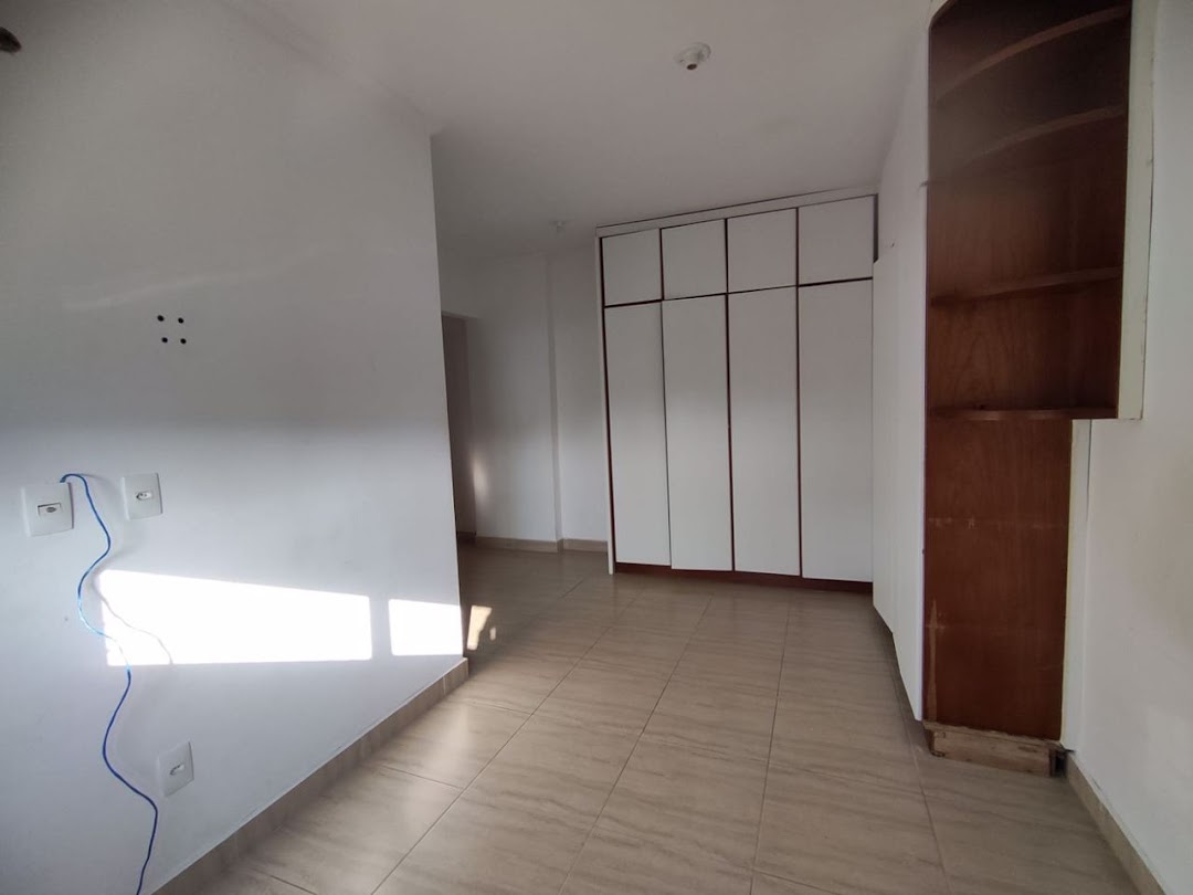 Apartamento à venda com 2 quartos, 74m² - Foto 3