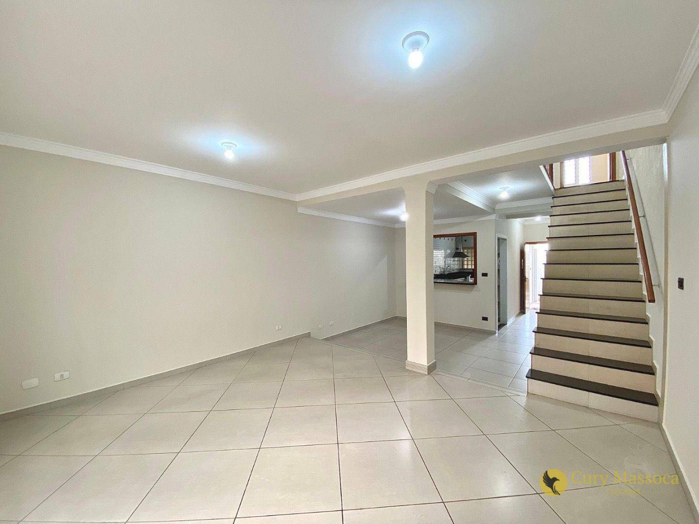 Casa à venda com 3 quartos, 210m² - Foto 14