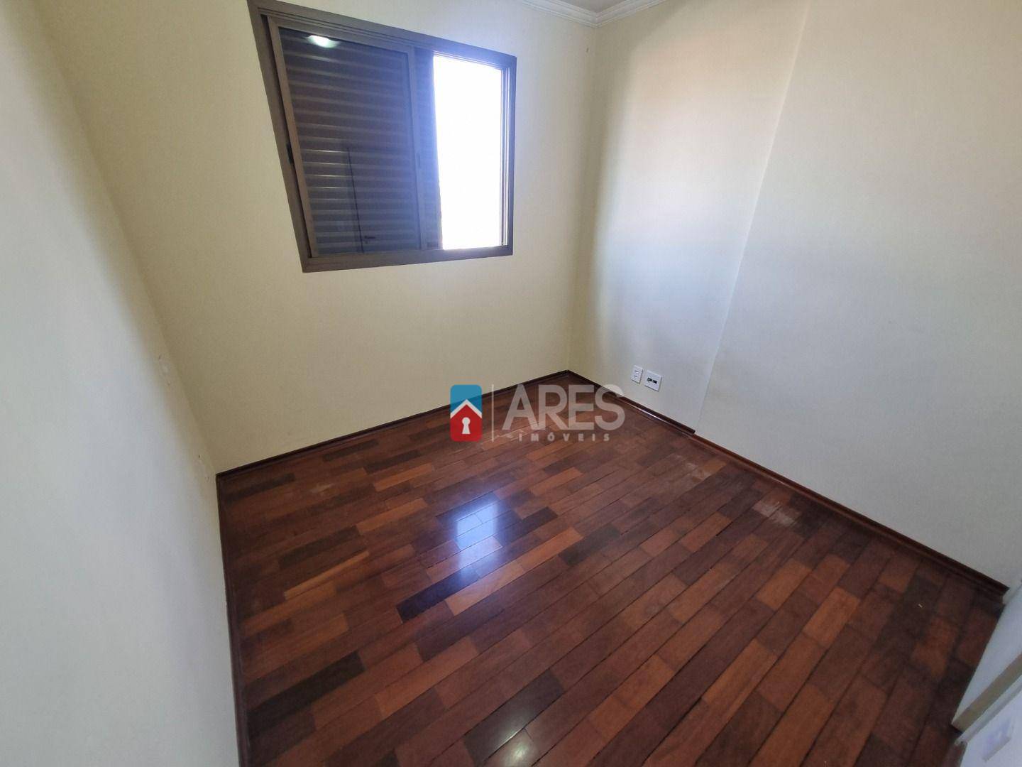 Apartamento para alugar com 3 quartos, 92m² - Foto 8