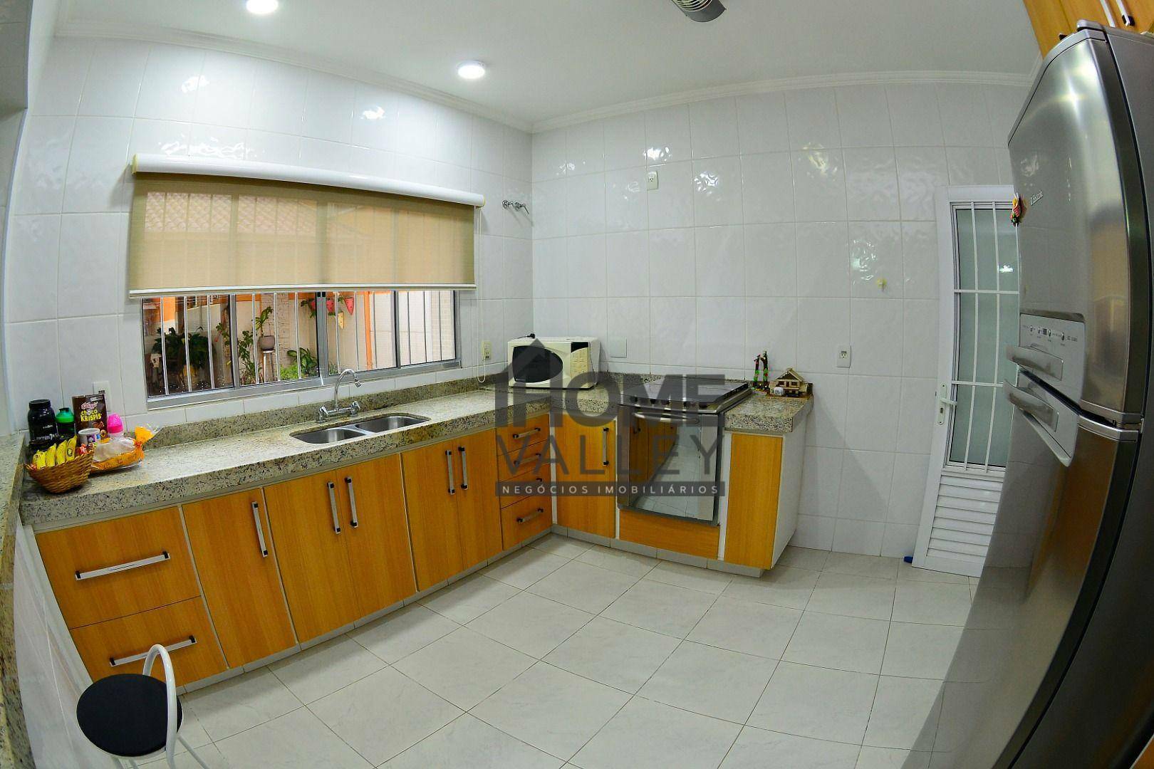 Casa de Condomínio à venda com 3 quartos, 246m² - Foto 50