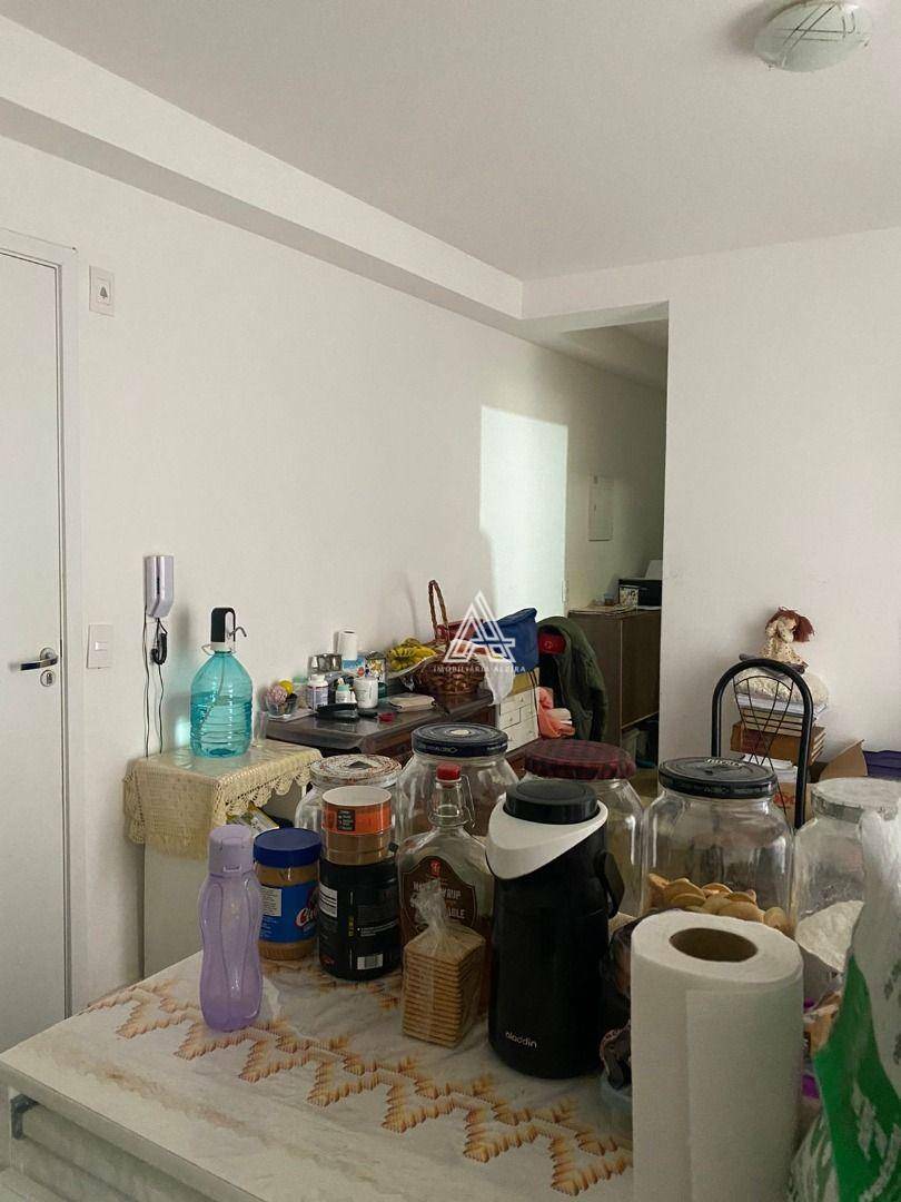 Apartamento à venda com 2 quartos, 50m² - Foto 2