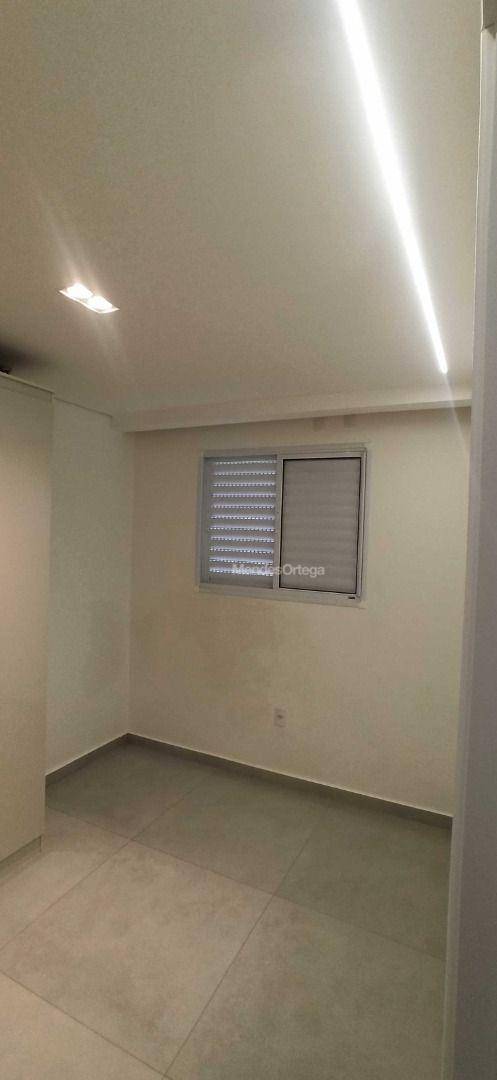 Apartamento à venda com 2 quartos, 61m² - Foto 11