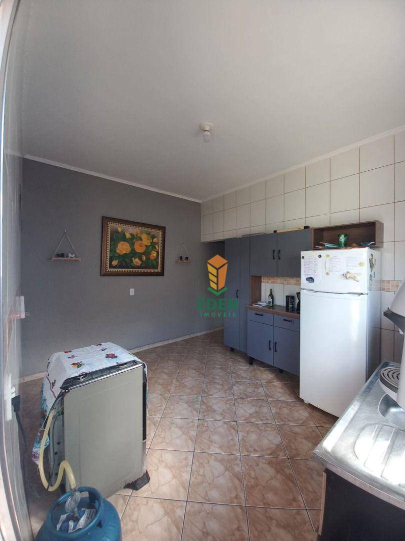 Casa à venda com 2 quartos, 85m² - Foto 7