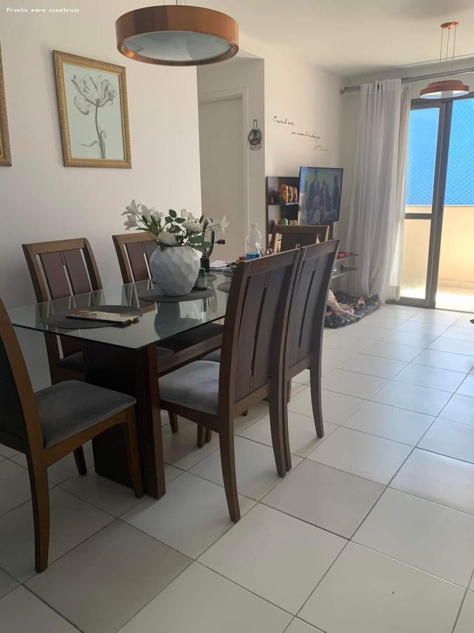 Apartamento à venda com 3 quartos, 75m² - Foto 2