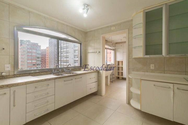 Apartamento à venda com 3 quartos, 204m² - Foto 3