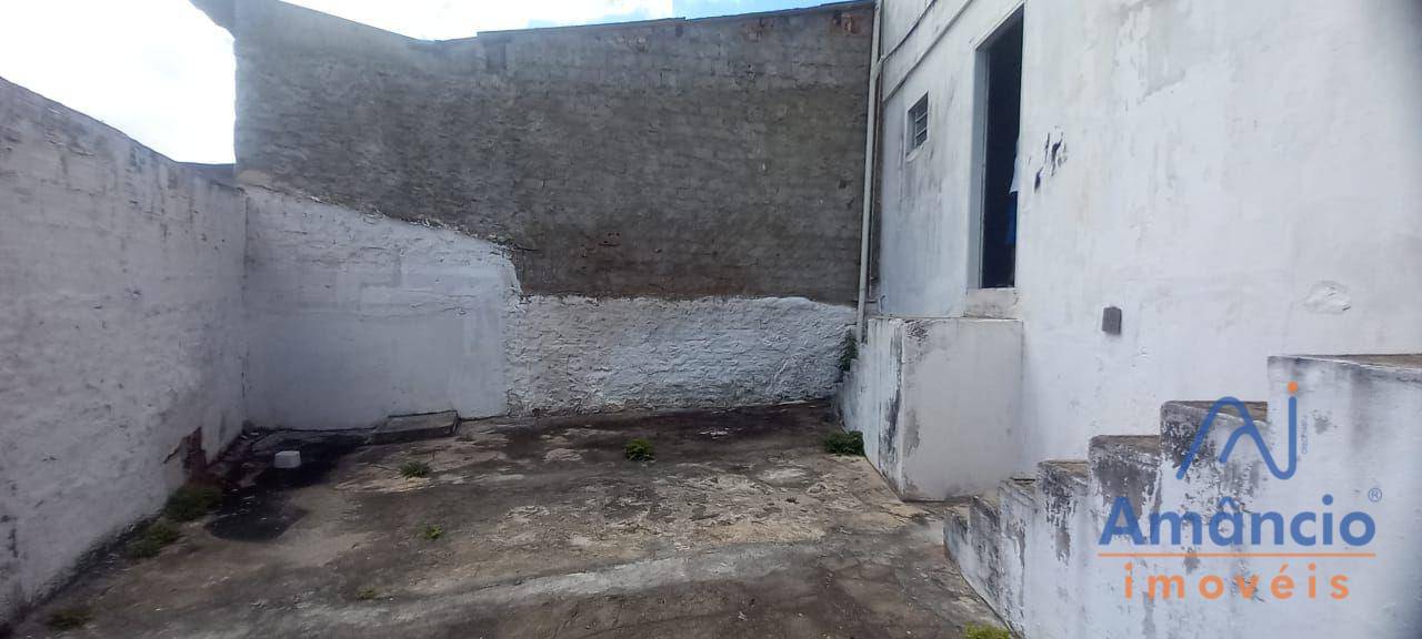 Casa, 4 quartos, 238 m² - Foto 24