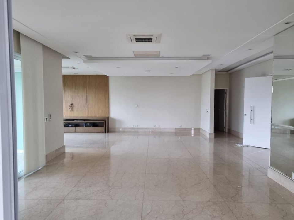 Apartamento à venda com 4 quartos, 367m² - Foto 2