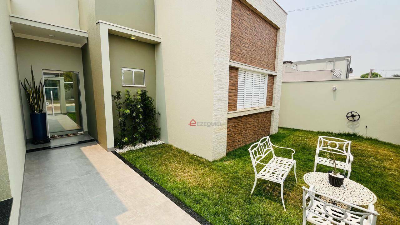 Casa à venda com 2 quartos, 200m² - Foto 1