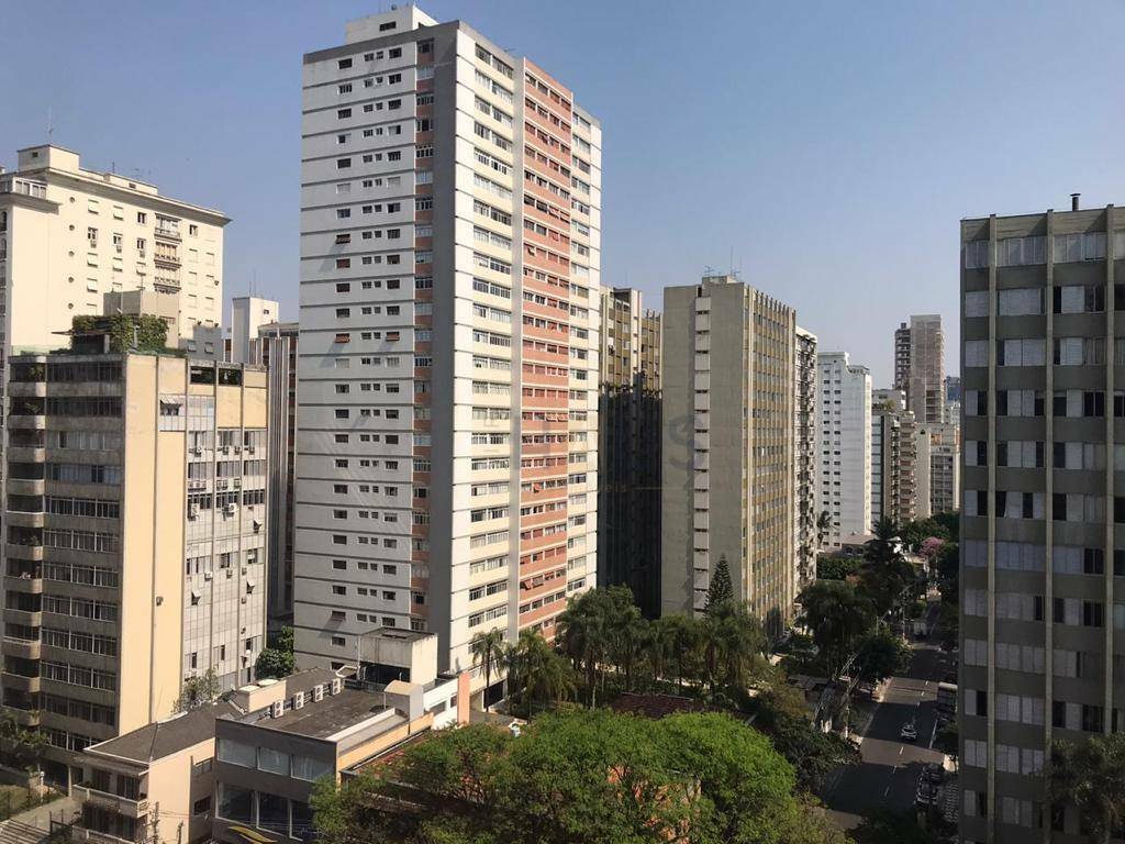 Apartamento à venda com 4 quartos, 186m² - Foto 1