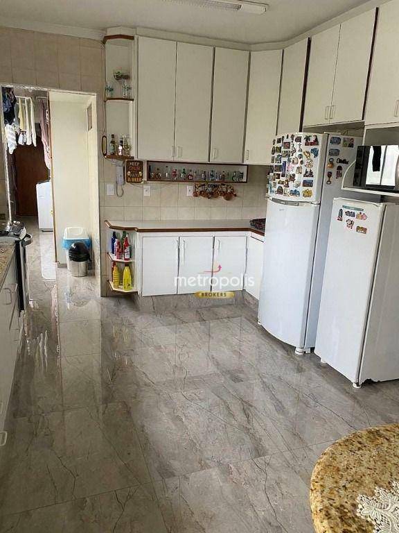 Apartamento à venda com 3 quartos, 140m² - Foto 4