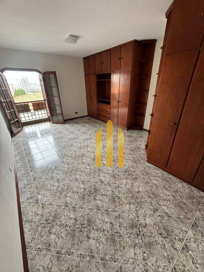 Sobrado à venda e aluguel com 3 quartos, 230m² - Foto 11