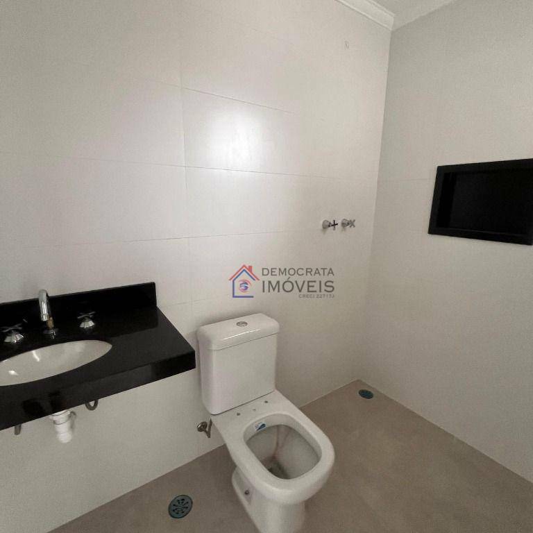 Apartamento à venda com 2 quartos, 67m² - Foto 13