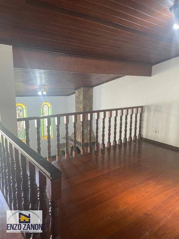 Sobrado à venda com 6 quartos, 328m² - Foto 5