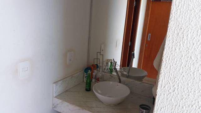 Casa à venda com 4 quartos, 366m² - Foto 11