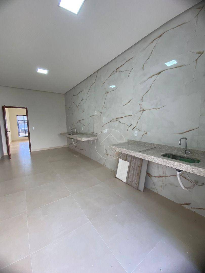 Casa à venda com 3 quartos, 118m² - Foto 13