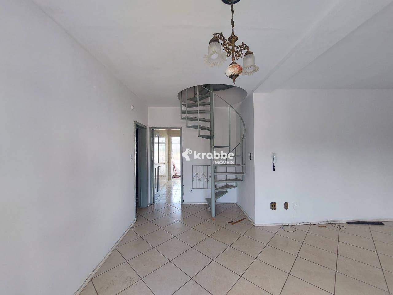 Apartamento para alugar com 2 quartos, 184m² - Foto 2