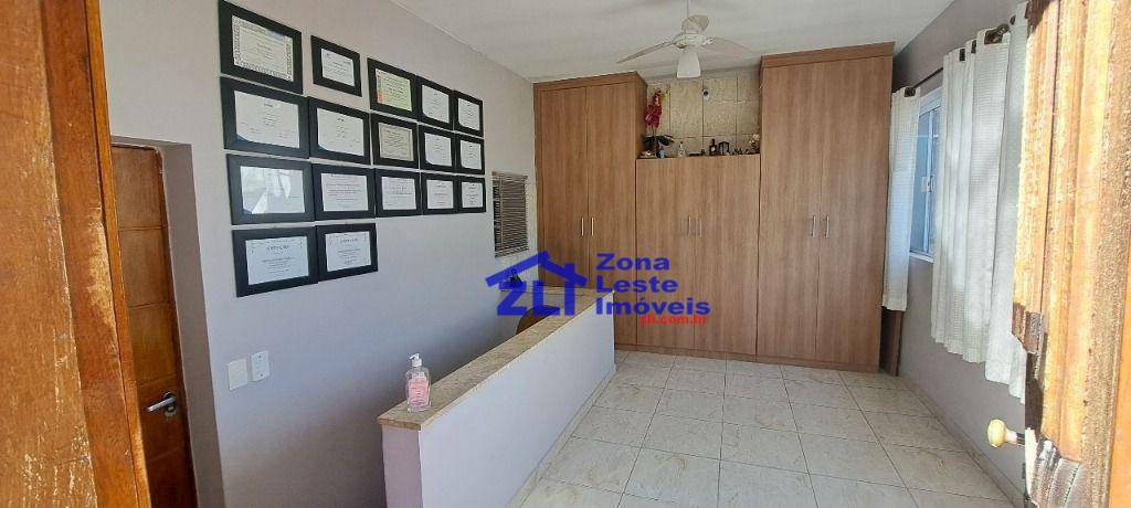 Casa à venda com 2 quartos, 180m² - Foto 23