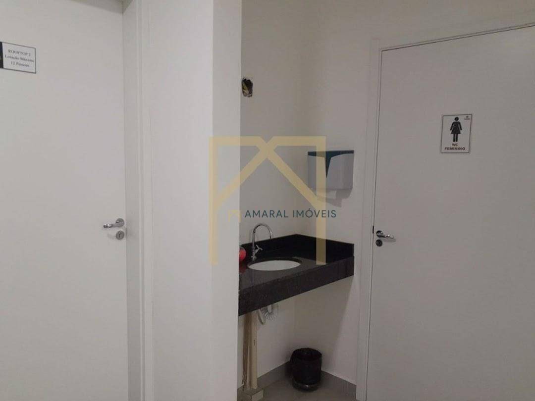 Apartamento à venda com 2 quartos, 70m² - Foto 17