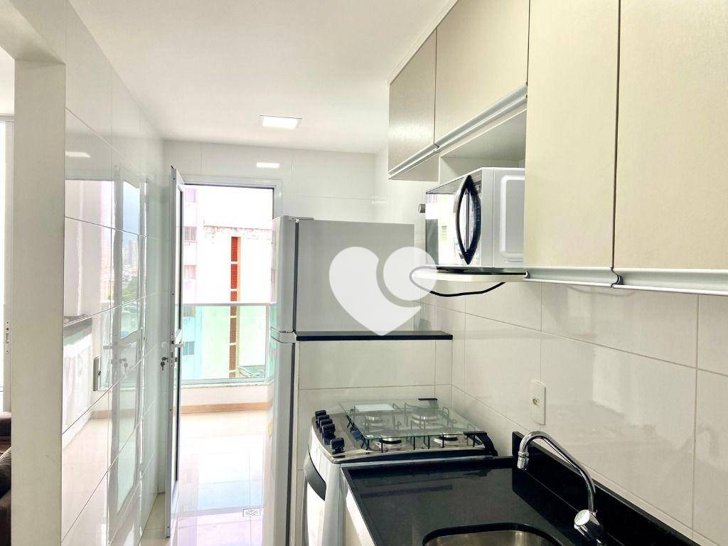 Apartamento à venda com 2 quartos, 69m² - Foto 9