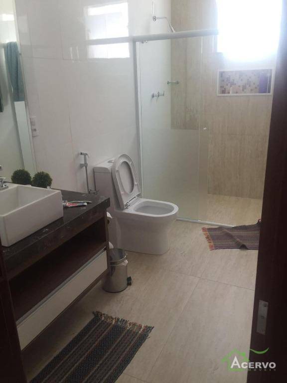 Casa de Condomínio à venda com 3 quartos, 216m² - Foto 13