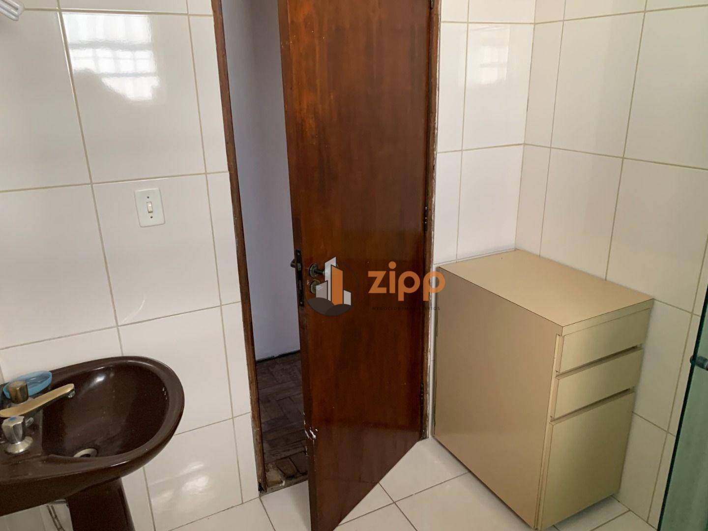 Sobrado à venda com 3 quartos, 200m² - Foto 23