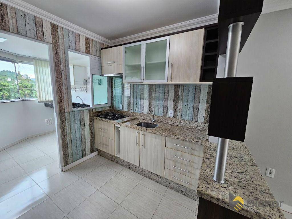 Apartamento para alugar com 3 quartos, 83m² - Foto 8