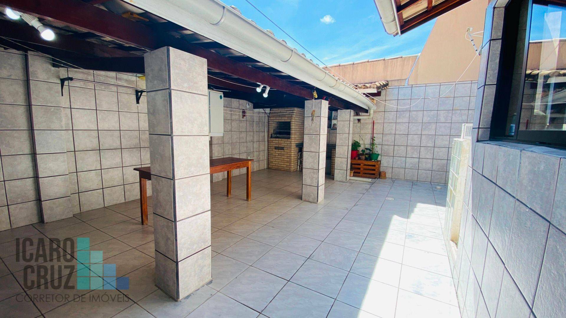 Casa de Condomínio à venda com 5 quartos, 236m² - Foto 17