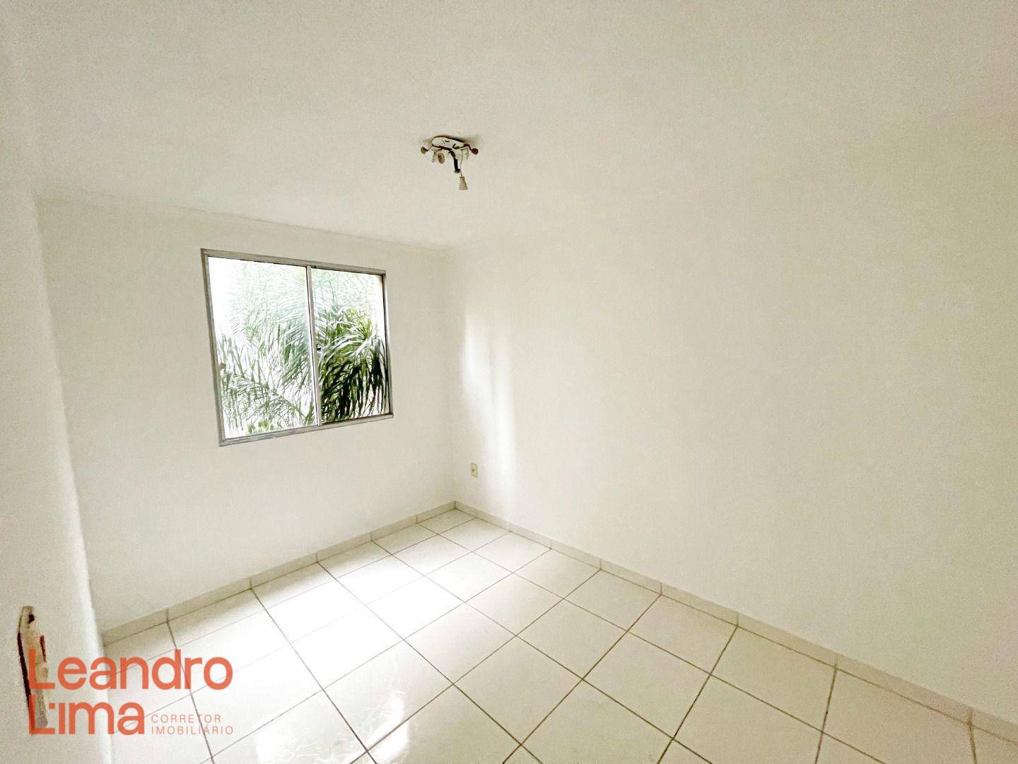 Apartamento à venda com 3 quartos, 62m² - Foto 4