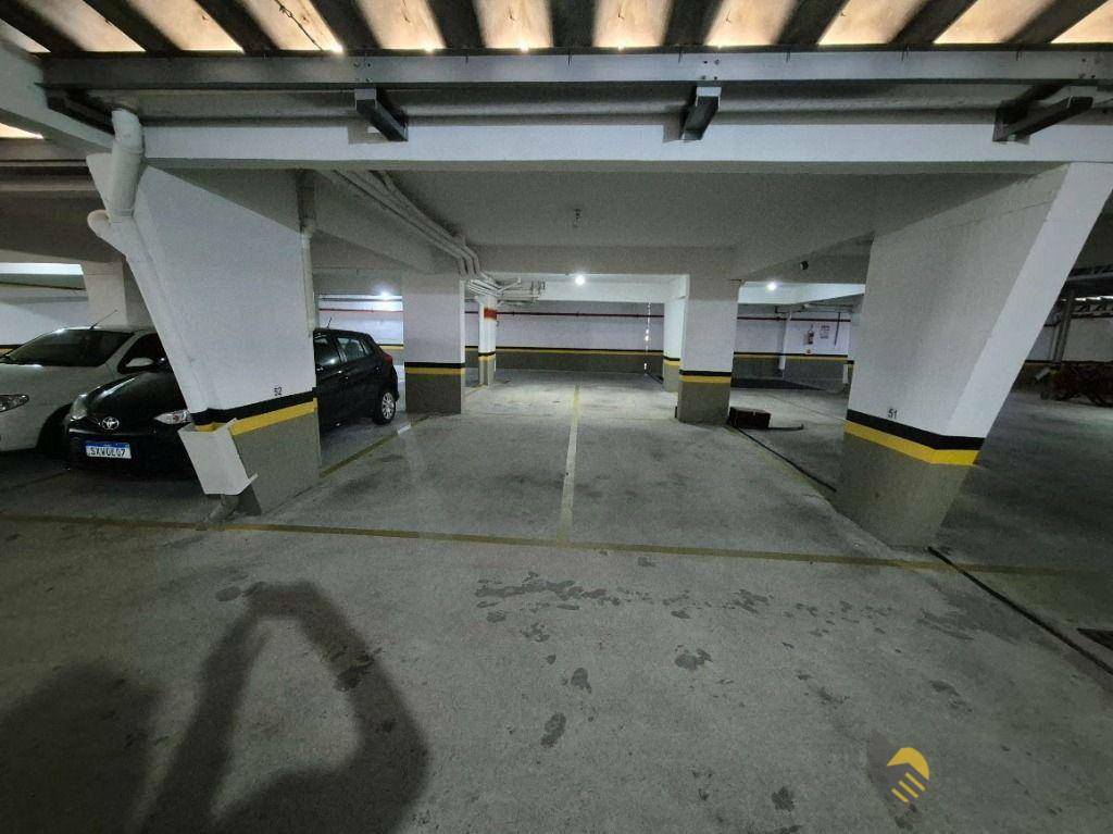 Apartamento para alugar com 2 quartos, 90m² - Foto 20