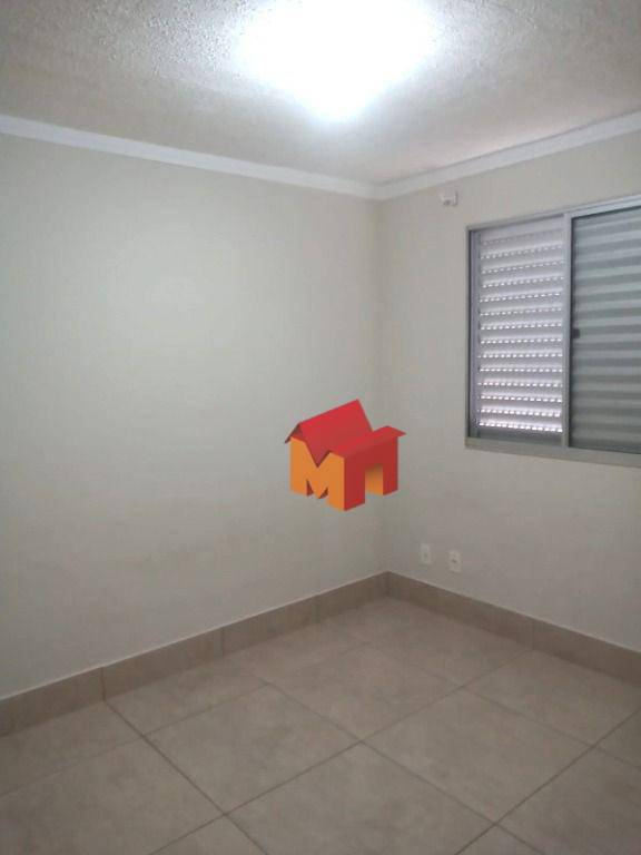 Apartamento à venda com 2 quartos, 44m² - Foto 11