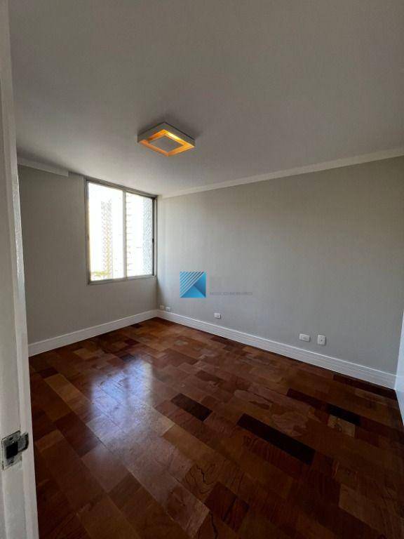 Apartamento à venda com 3 quartos, 130m² - Foto 20