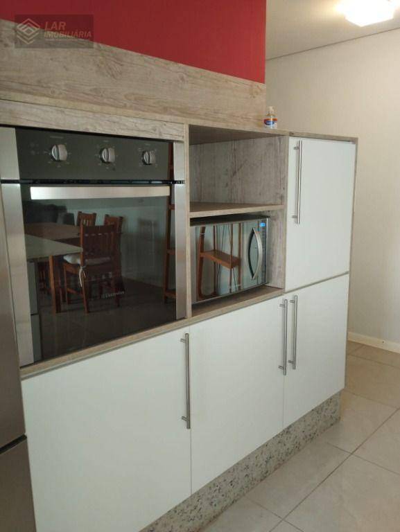 Apartamento à venda com 3 quartos, 111m² - Foto 2