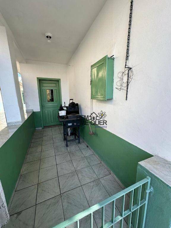 Casa à venda com 3 quartos, 190m² - Foto 6