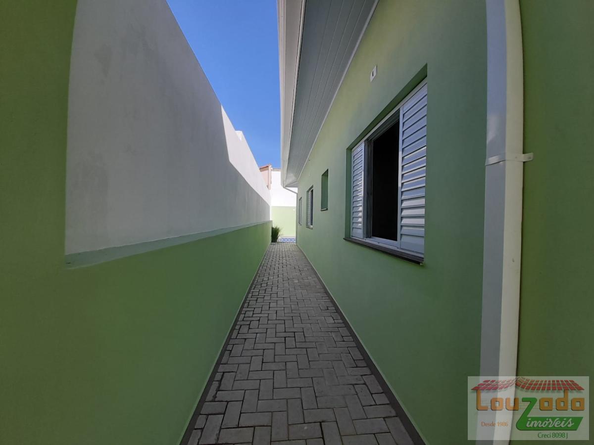 Casa à venda com 3 quartos, 250m² - Foto 16