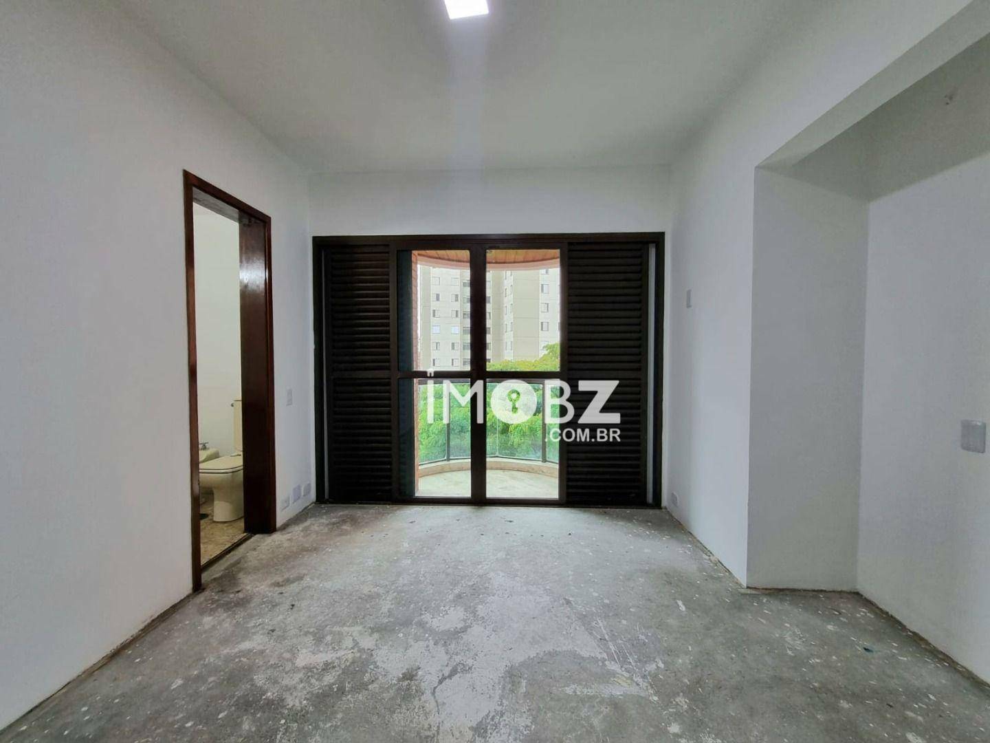 Apartamento à venda com 4 quartos, 236m² - Foto 26