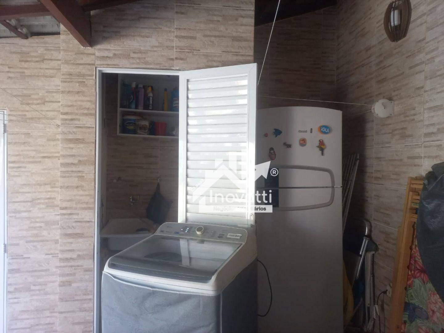 Casa à venda com 3 quartos, 197m² - Foto 22