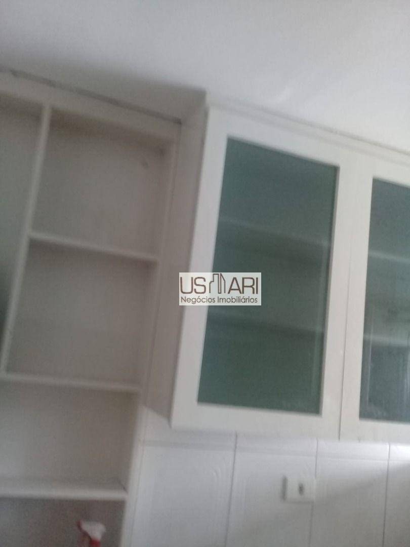 Apartamento para alugar com 3 quartos, 100m² - Foto 11