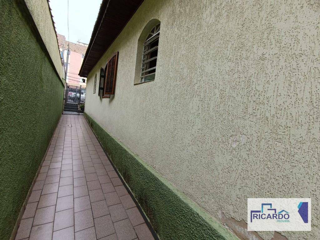 Casa à venda com 4 quartos, 150m² - Foto 3