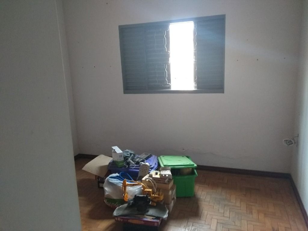 Casa à venda com 3 quartos, 240m² - Foto 25