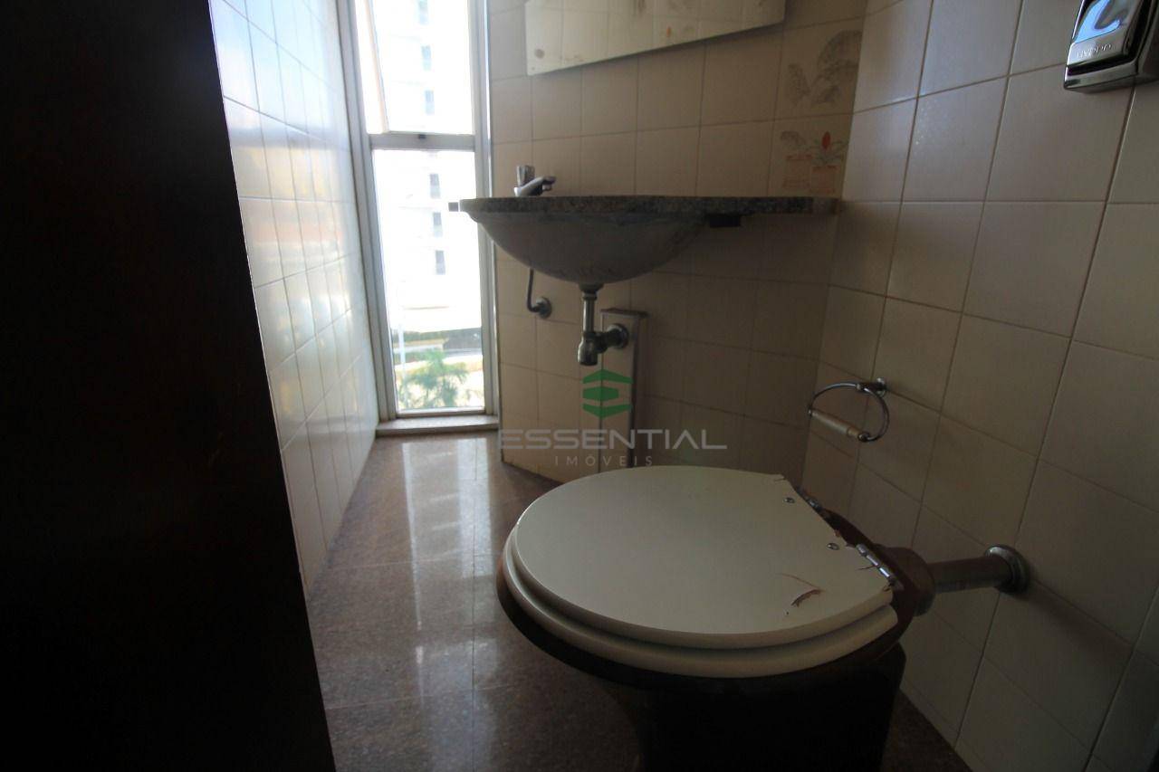 Apartamento à venda com 3 quartos, 158m² - Foto 1