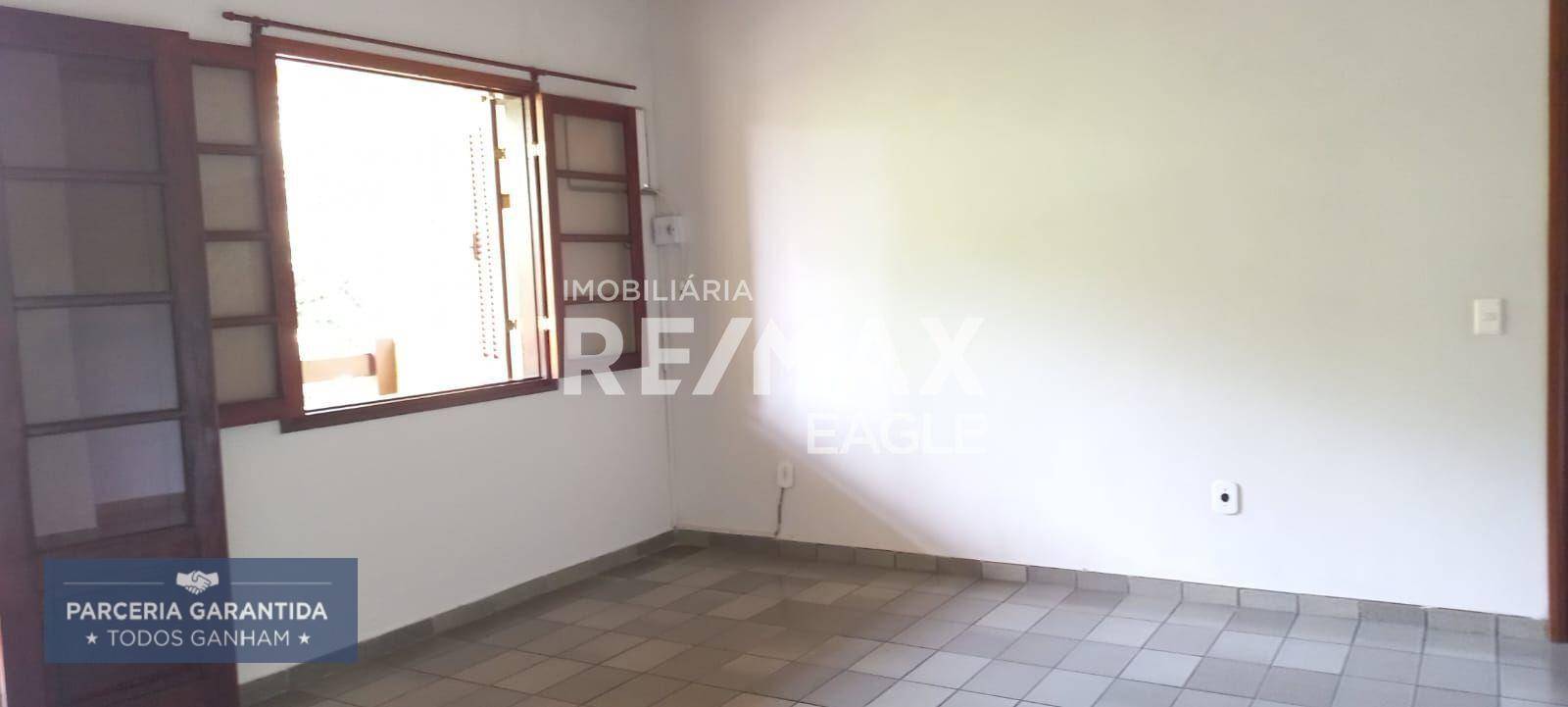 Casa à venda com 5 quartos, 333m² - Foto 19