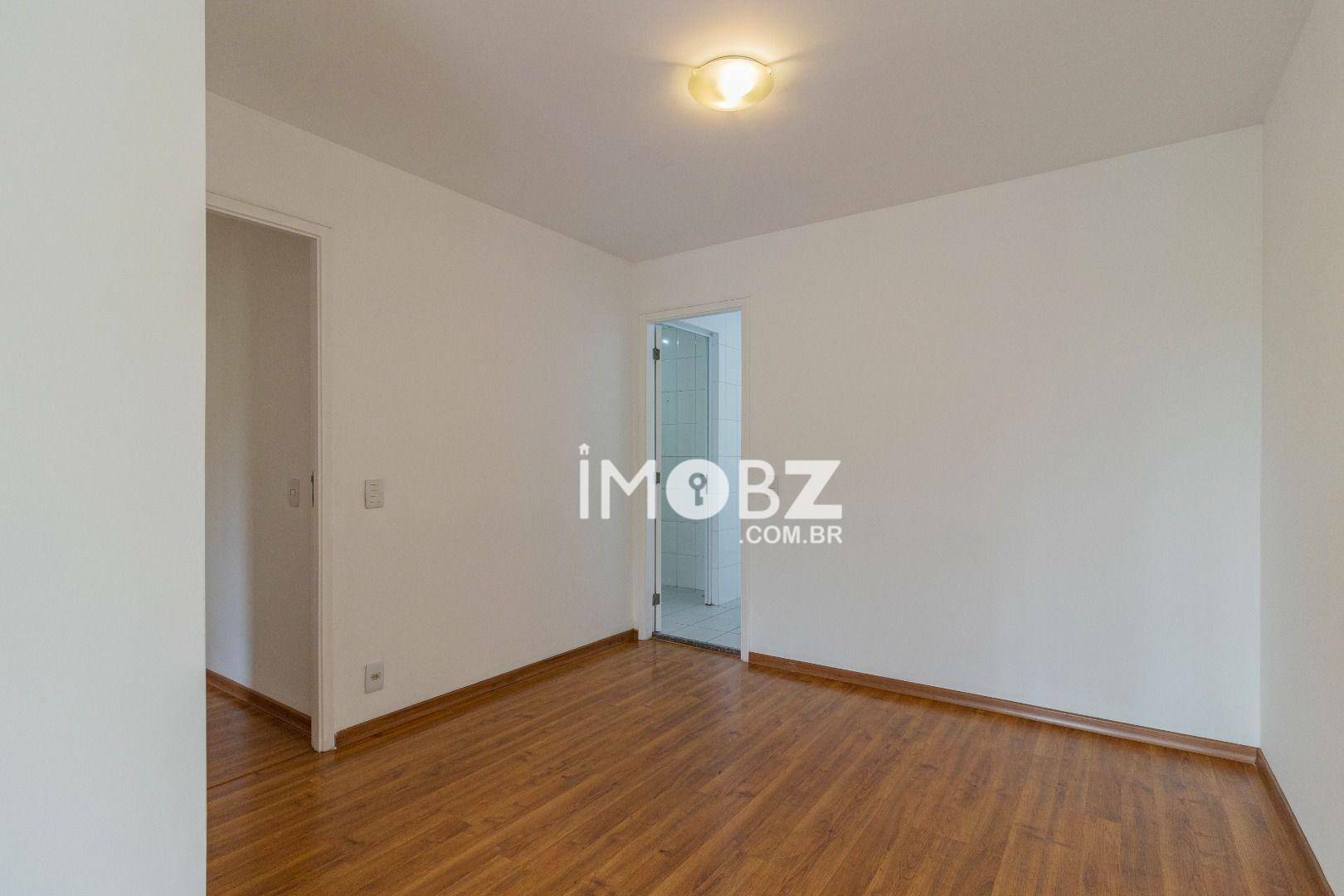 Apartamento à venda com 3 quartos, 107m² - Foto 4