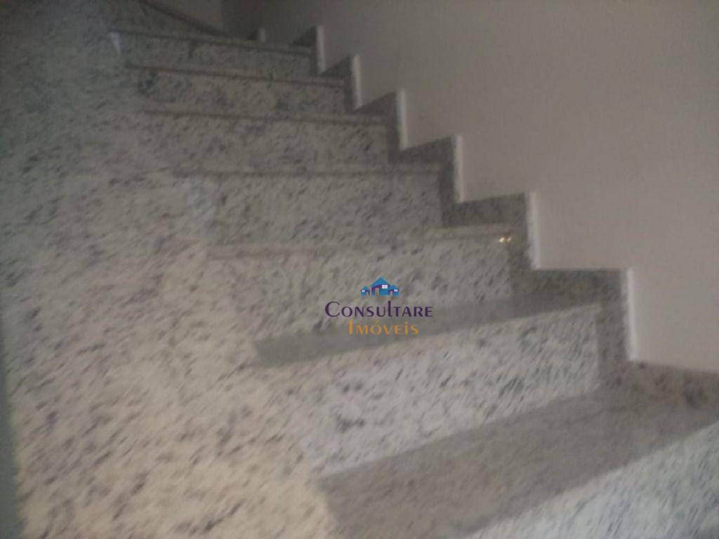 Casa para alugar com 2 quartos, 60m² - Foto 13